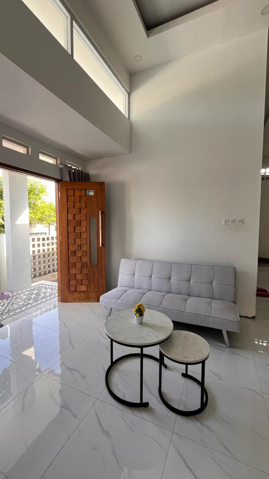 Sabbi'S House Hotel Klaten Exterior photo